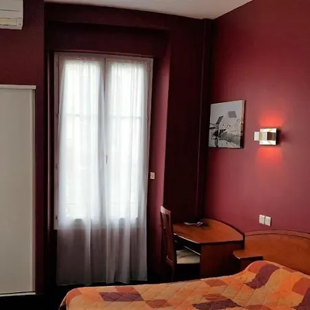 Hotel De La Paix 2*