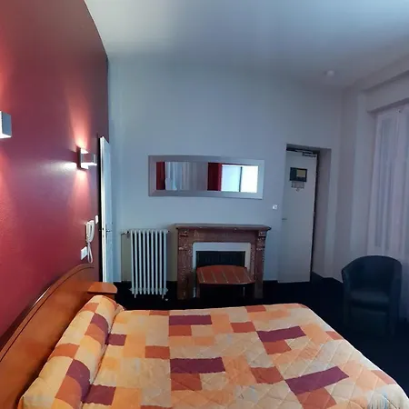 Hotel De La Paix Oloron-Sainte-Marie