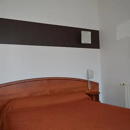 Hotel De La Paix