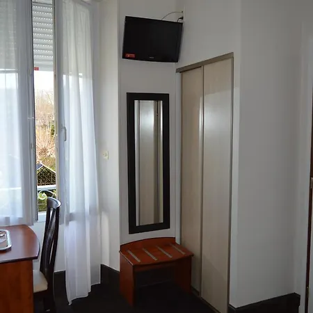 De La Paix Hotel