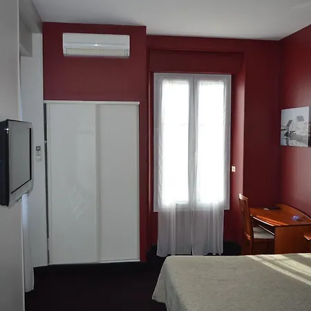 De La Paix Hotel Oloron-Sainte-Marie
