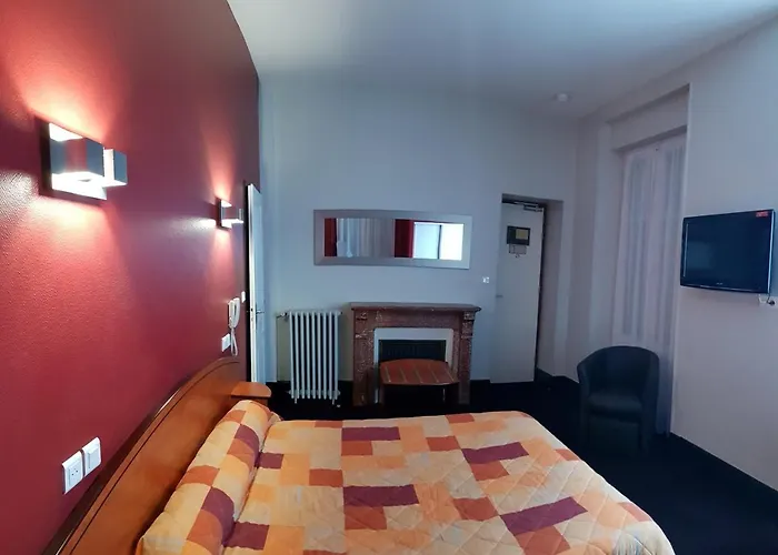 Hotel De La Paix Oloron-Sainte-Marie